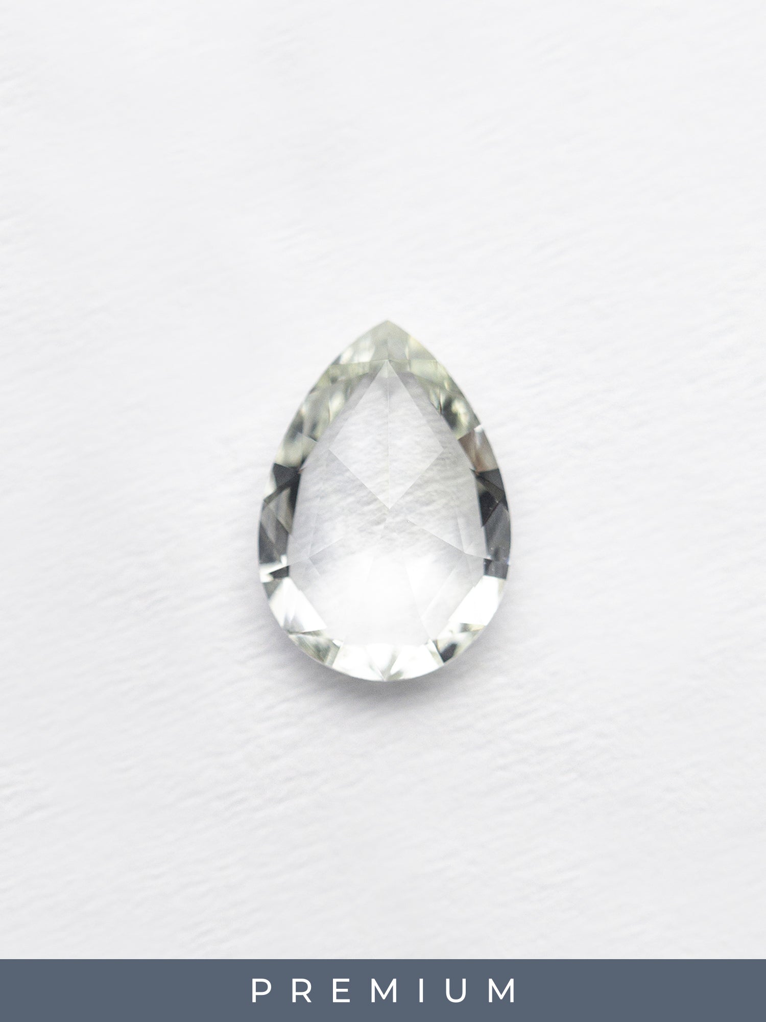 Inventaire de poire saphir blanc 0,83 CT SKU SAPEAR-100