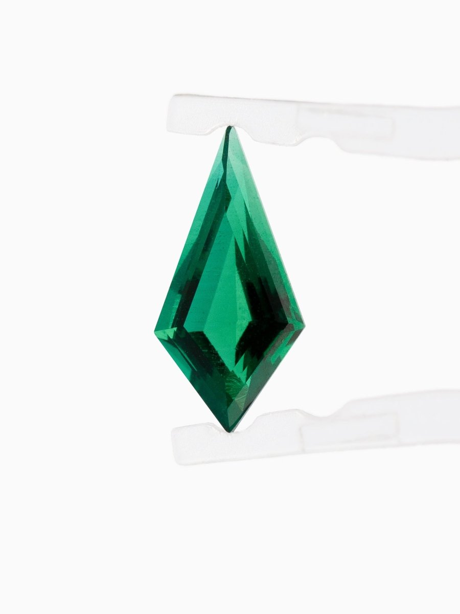 0.97CT Emerald Kite Inventory SKU EMKITEL-08 - HIDDENSPACE