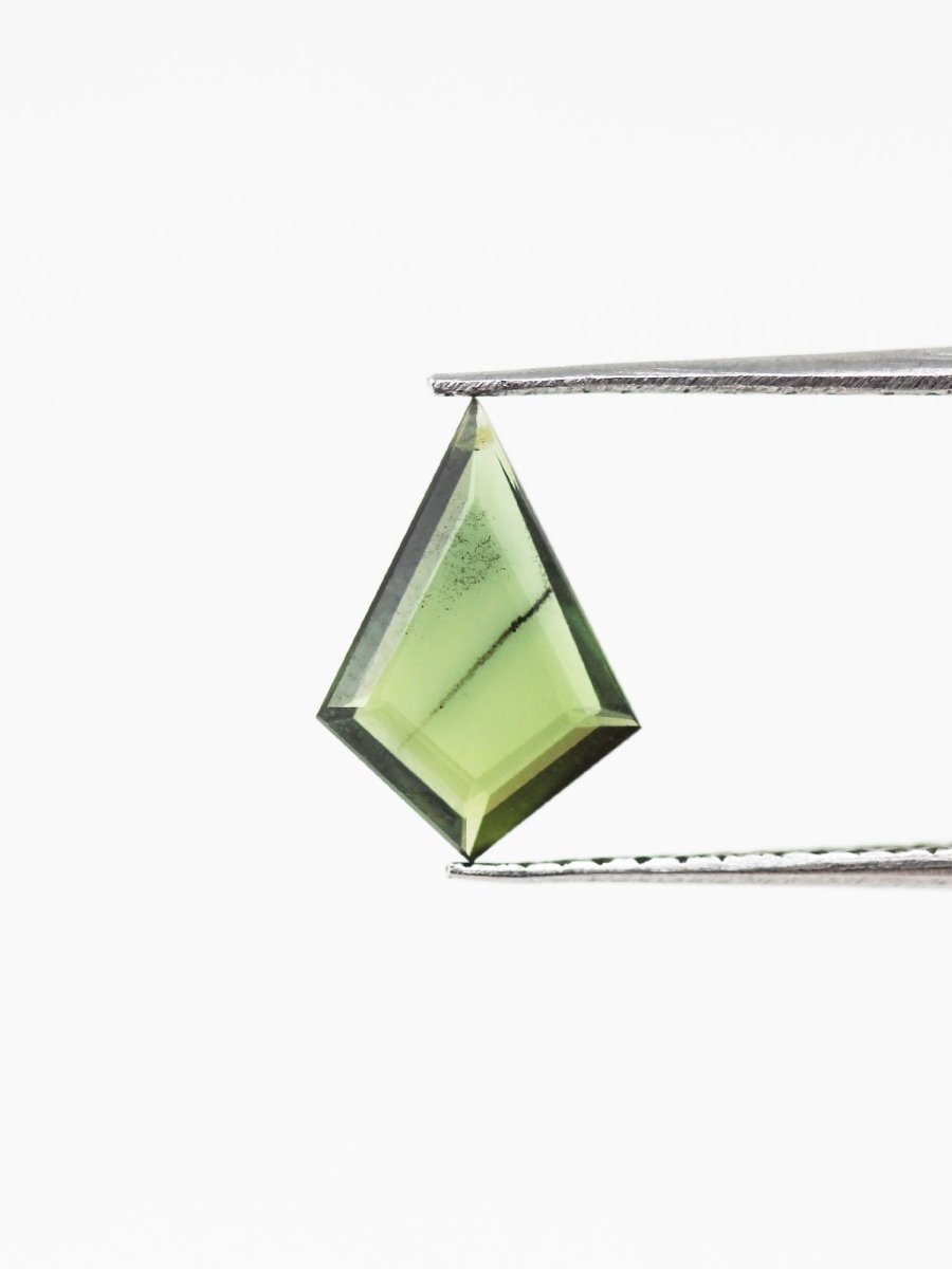 1.10CT Sapphire Inventory SKU SAKITEN-02