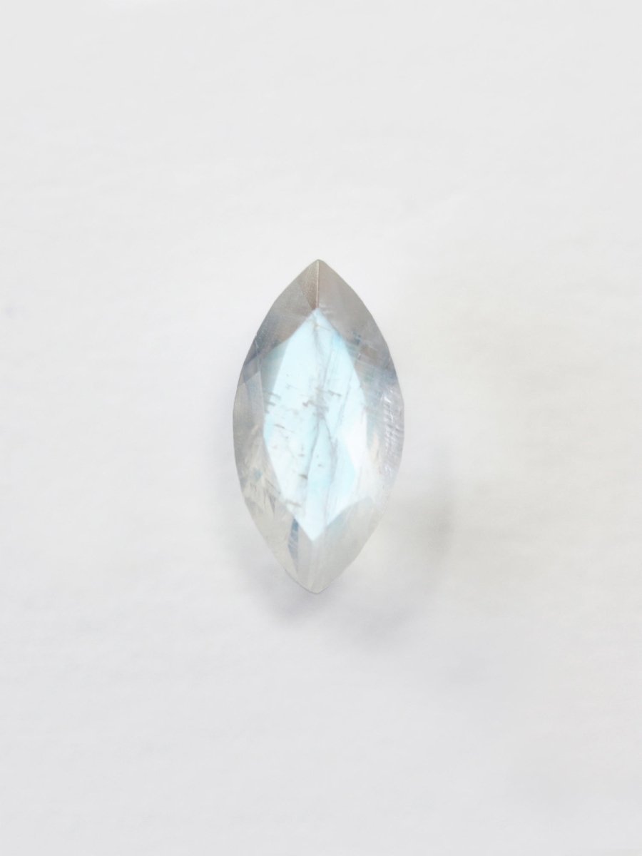 1.23CT White Moonstone Inventory SKU MNMAR-01