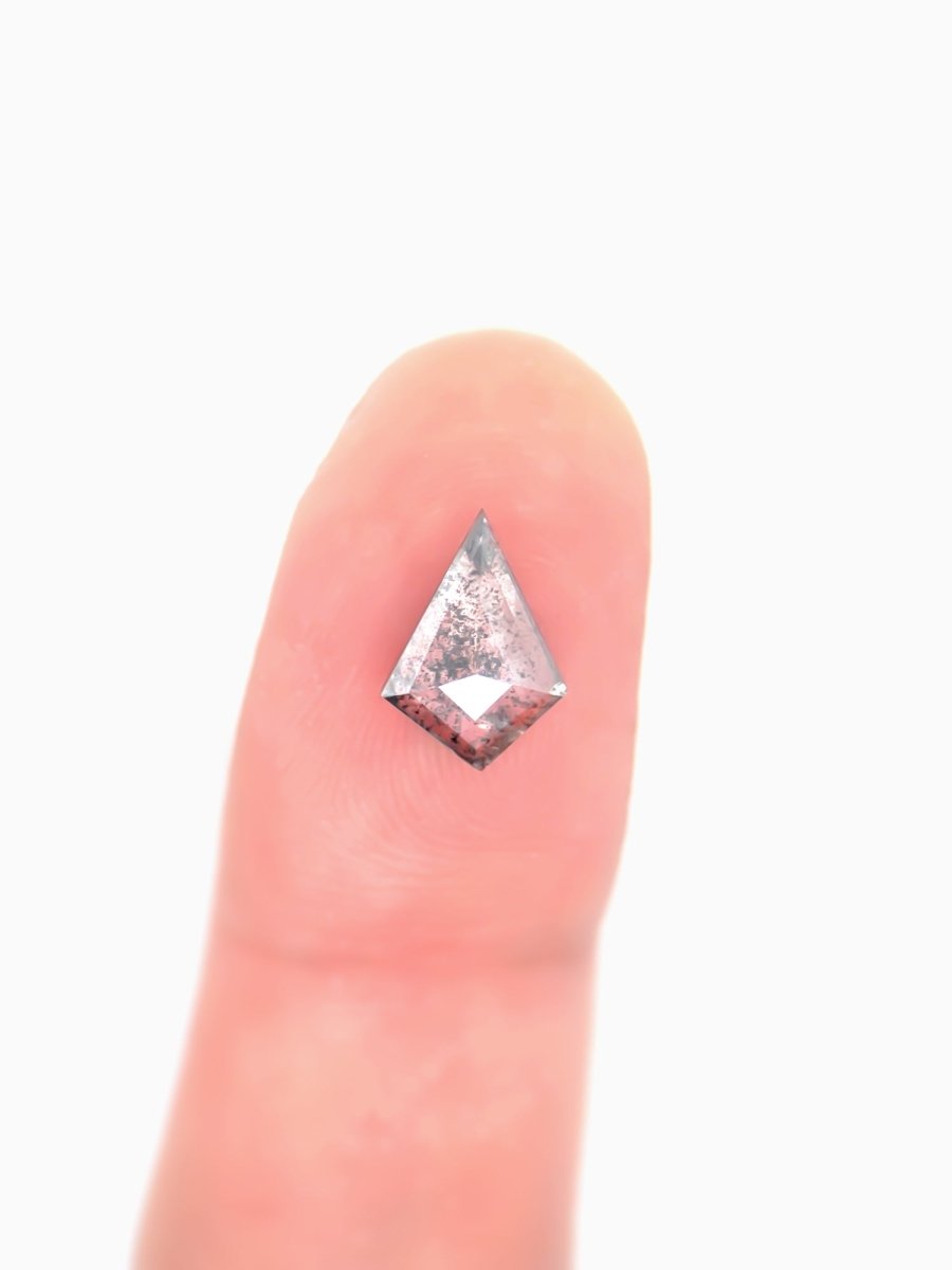 1.26CT Salt and Pepper Kite Inventory SKU SPKITEN - 21 - HIDDENSPACE