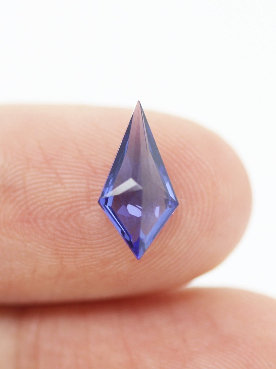 1,30 CT Saphir-Inventar SKU SAKITEL-13