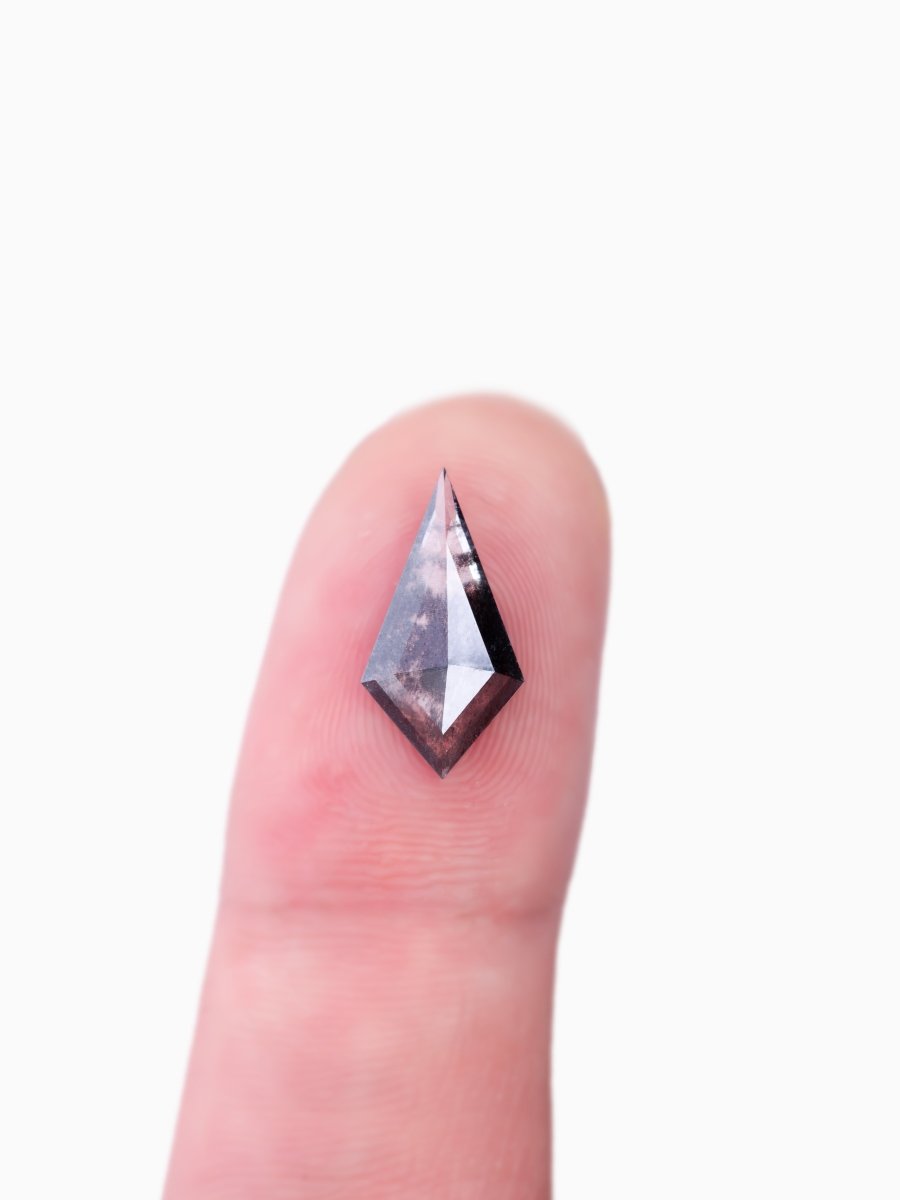 0,53 CT Salt and Pepper Kite Inventory SKU SPKite-41