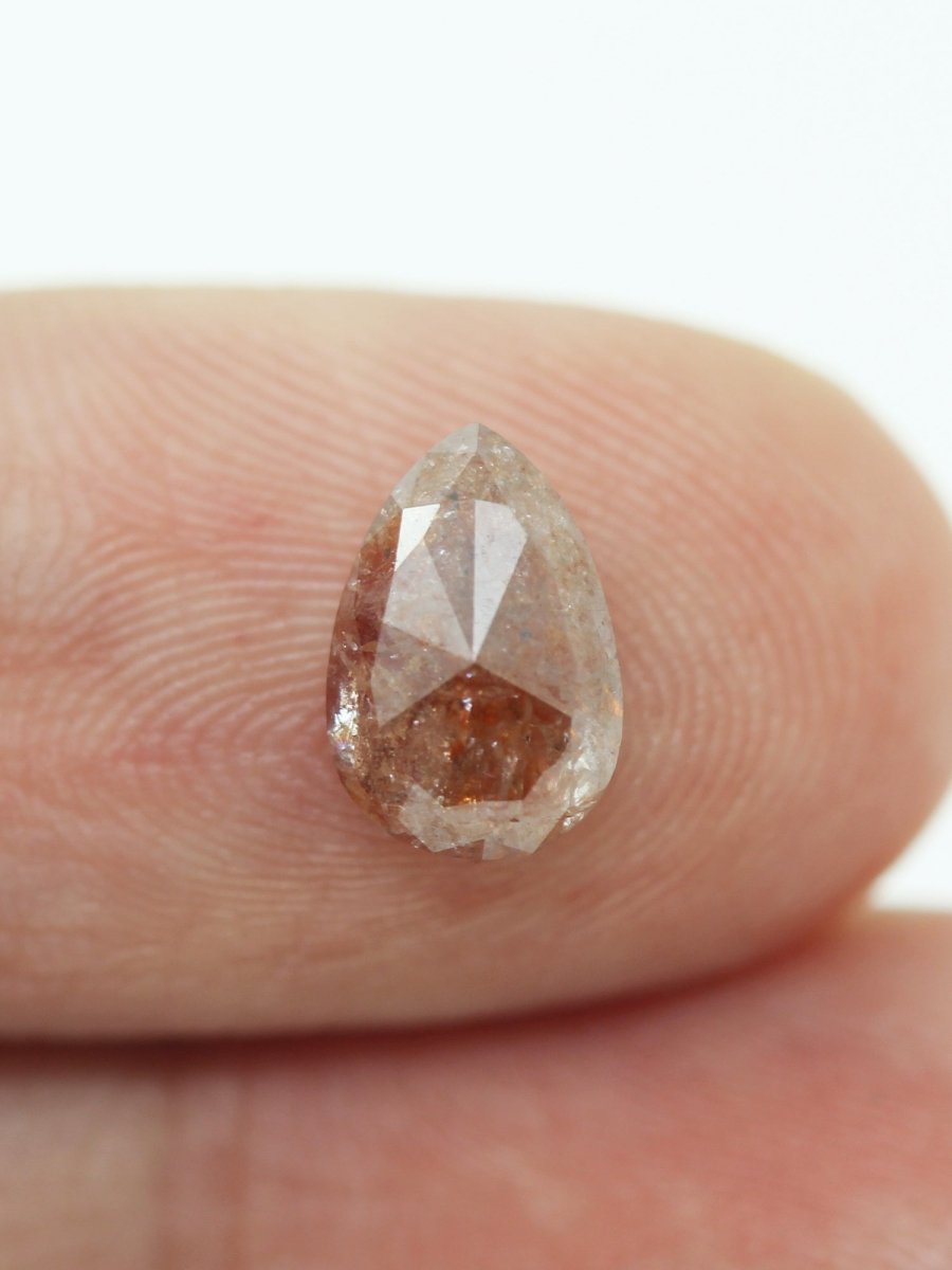 1,44 CT Salz- und Pfefferbirneninventar SKU SPPEARU-01
