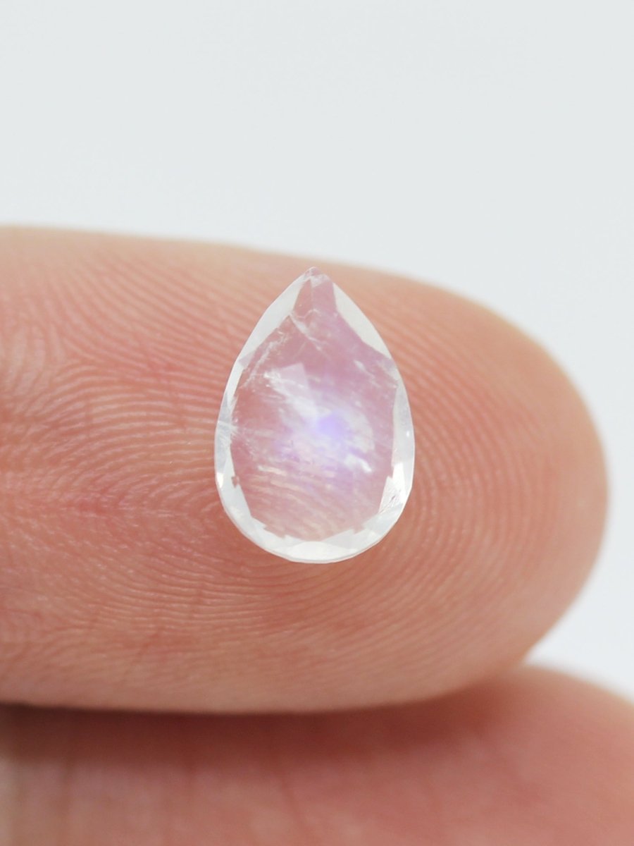 1,45 ct weißer Mondstein, Inventar-SKU MNPEAR-01