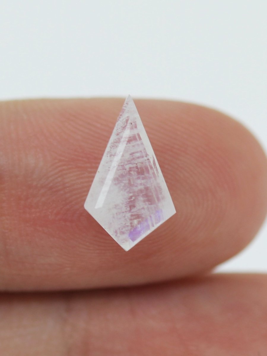 1,58 ct weißer Mondstein, Inventar-SKU MNKITE-01