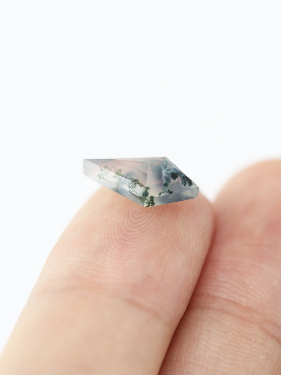 1,67 CT Moosachat-Inventar SKU MAKITE-03