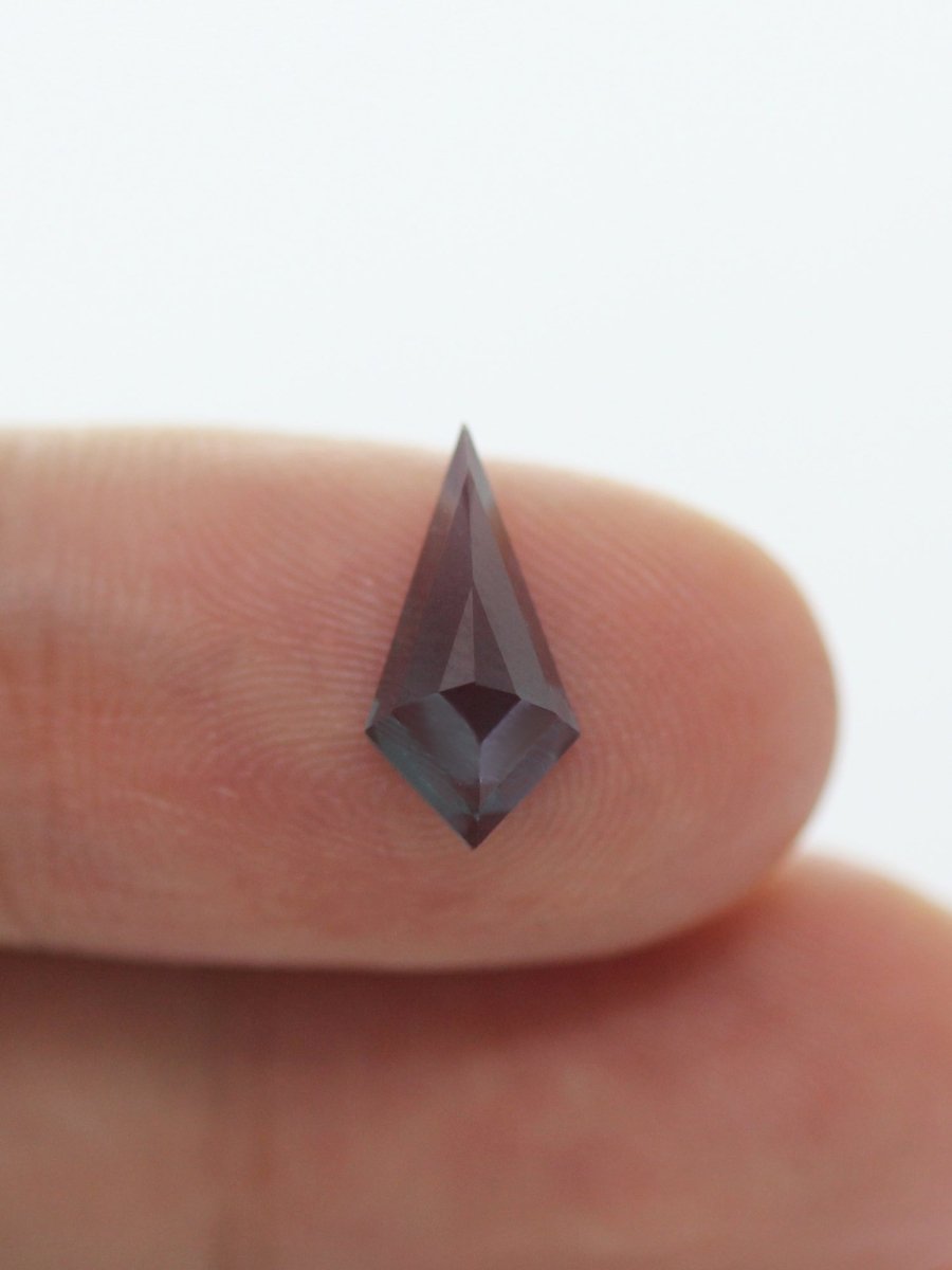 1.68CT Alexandrite Inventaire SKU AXKITE-04