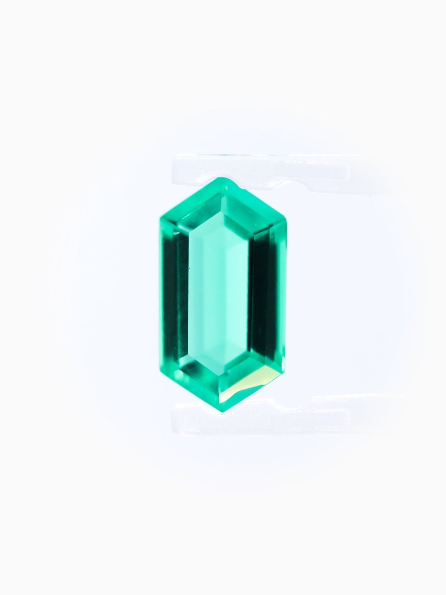 Hiddenspace Loose gemstone lab grown hexagon cut sustainable conflict-free emerald customize your engagement ring