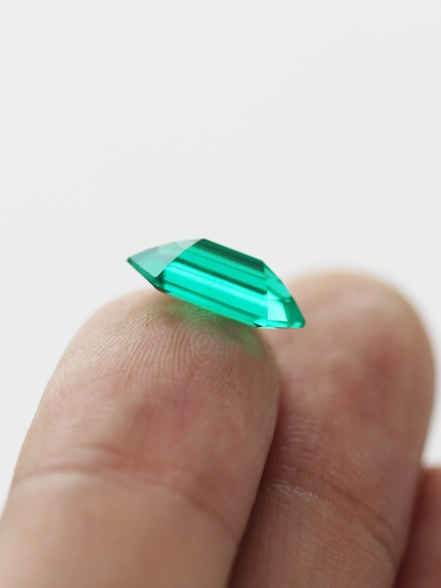 1,87 CT Smaragd-Inventar SKU EMHEX-07