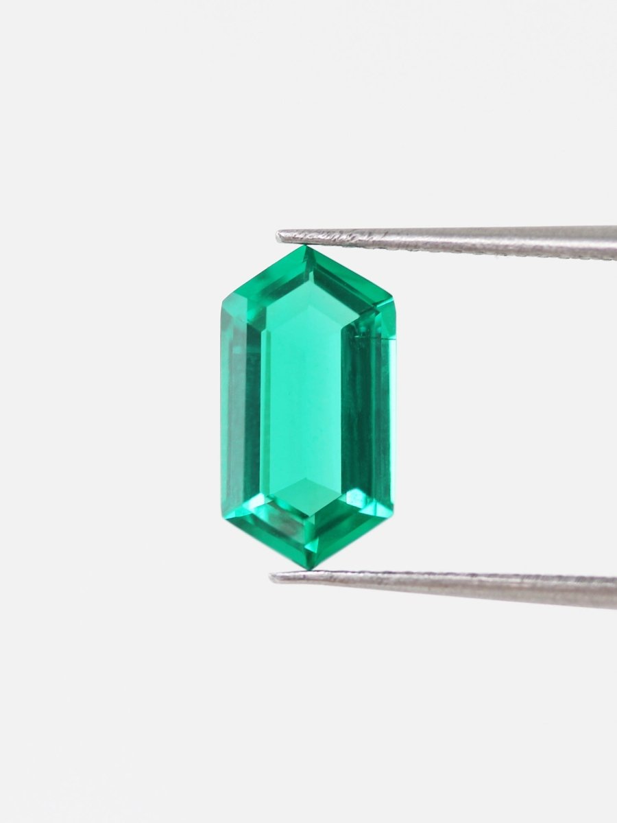 Inventaire d'émeraude 1,97 CT SKU EMHEXL-01