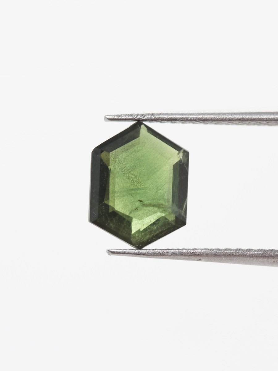 2.08CT Sapphire Inventory SKU SAHEXN-05