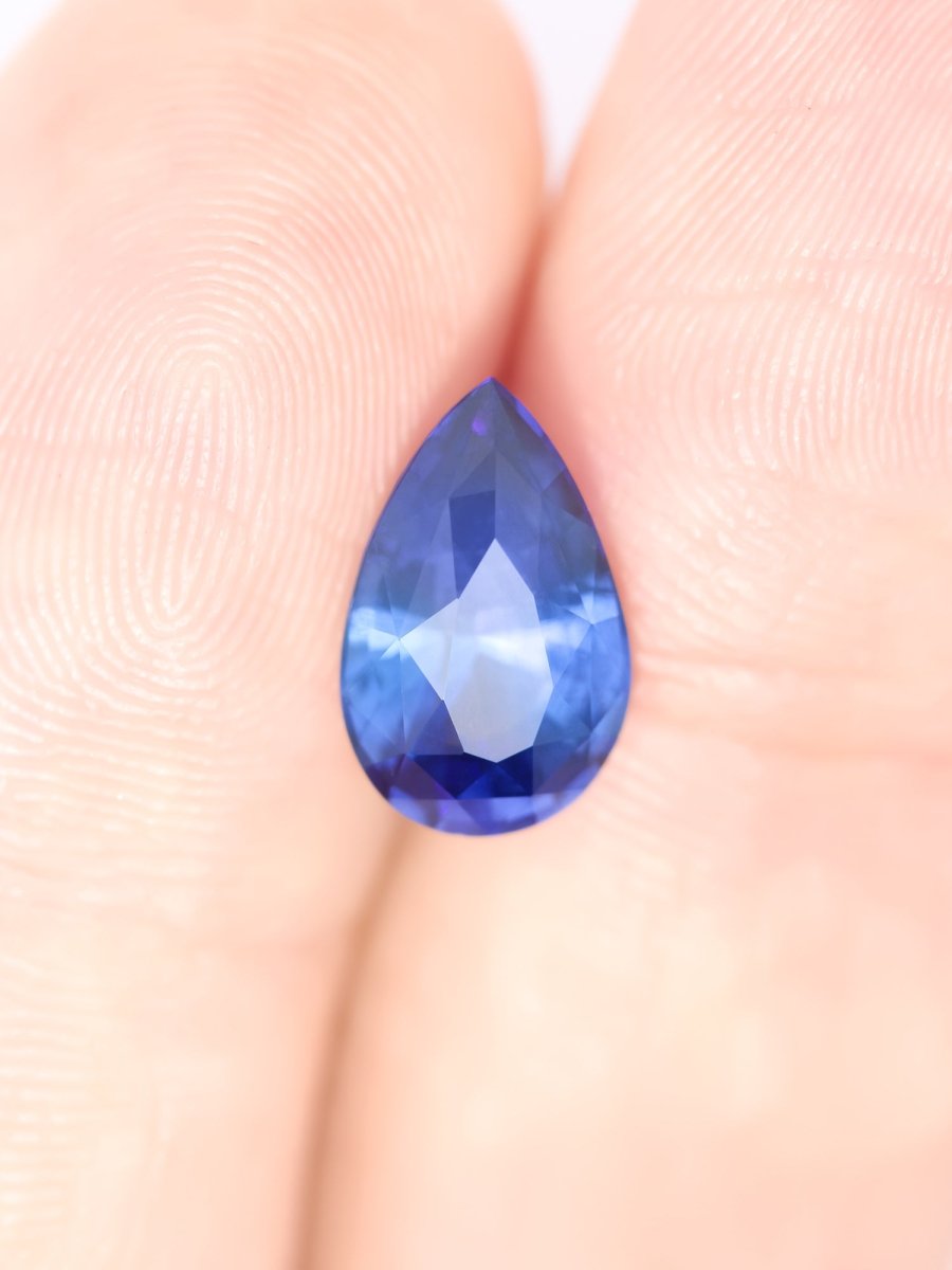 2.76CT Sapphire Inventory SKU SAPEARN - 101 - HIDDENSPACE