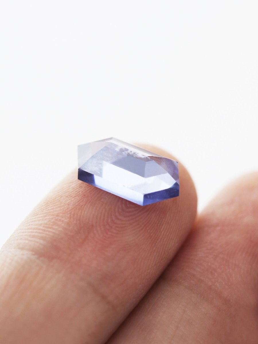 3,16 CT Saphir-Inventar SKU SAHEXL-01