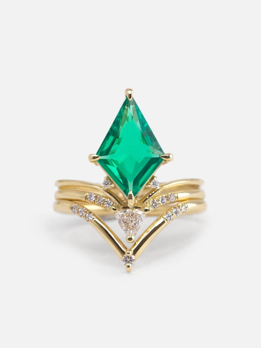 Adia Ring (Emerald)