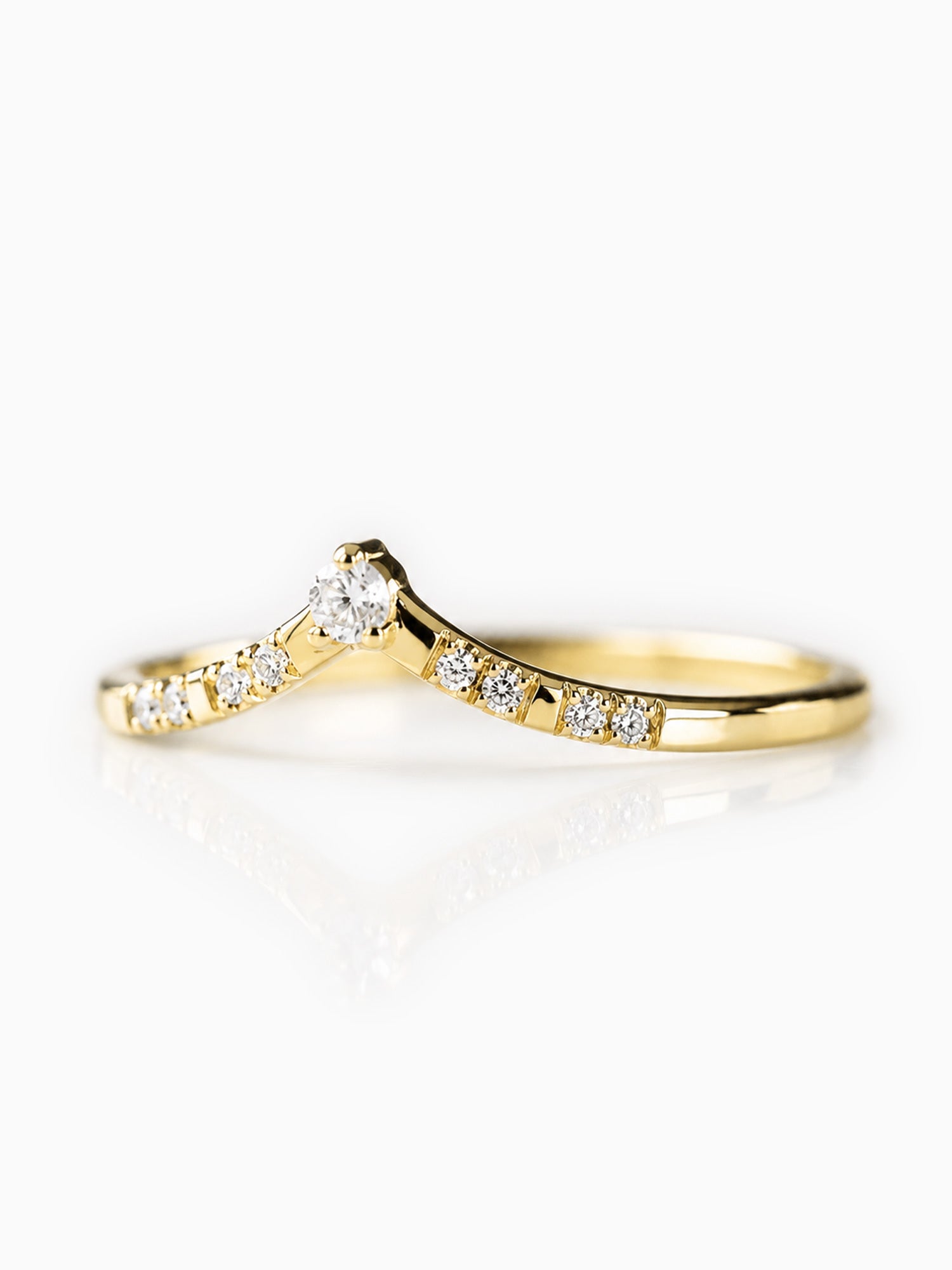 Round diamond fine jewelry wedding band