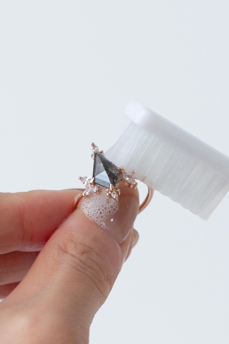 Foaming Jewelry Cleaner