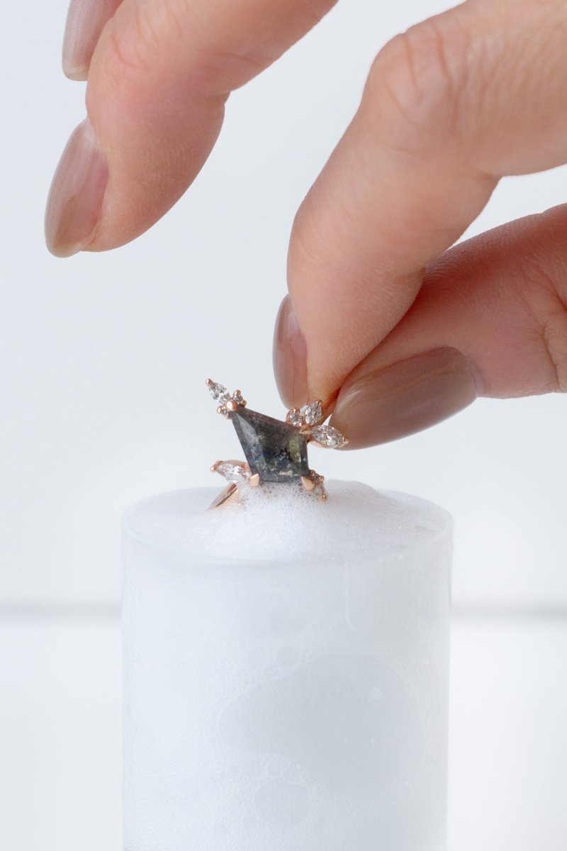 Foaming Jewelry Cleaner