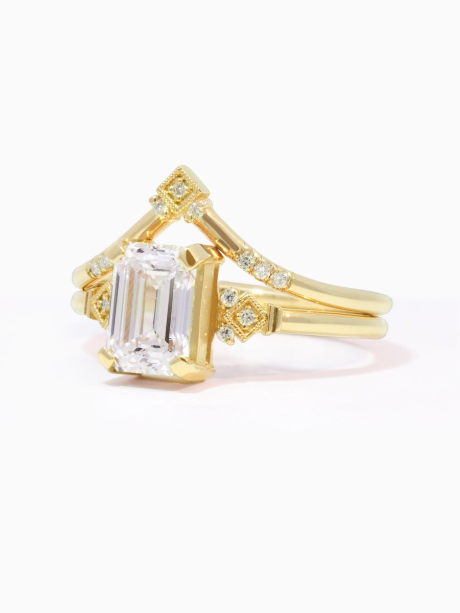 Mia Ring (White Diamond)