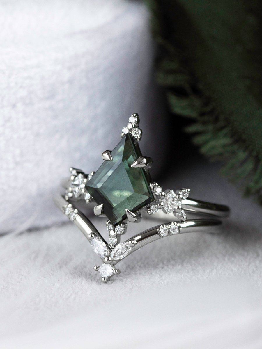 Jayden Ring (Sapphire)