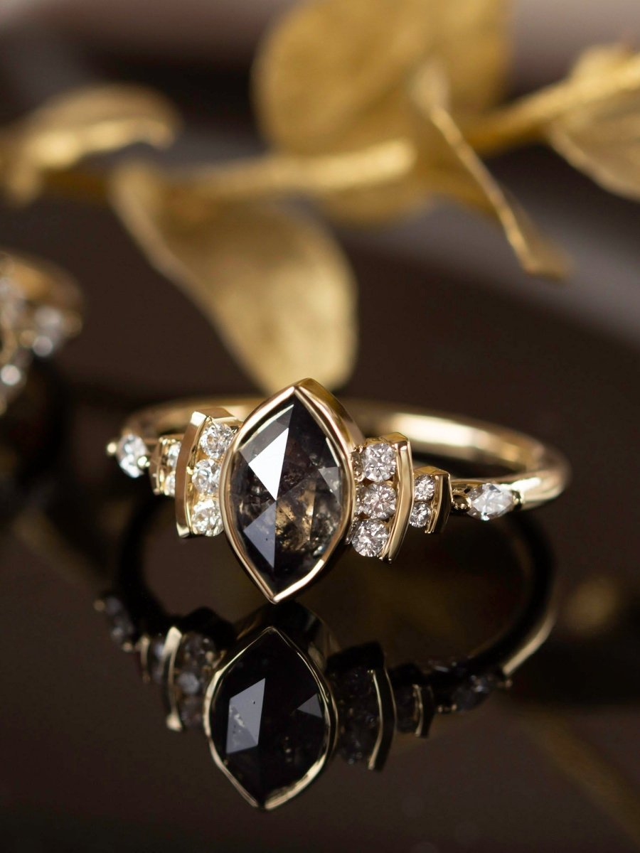 Marquise-Delcy-Ring