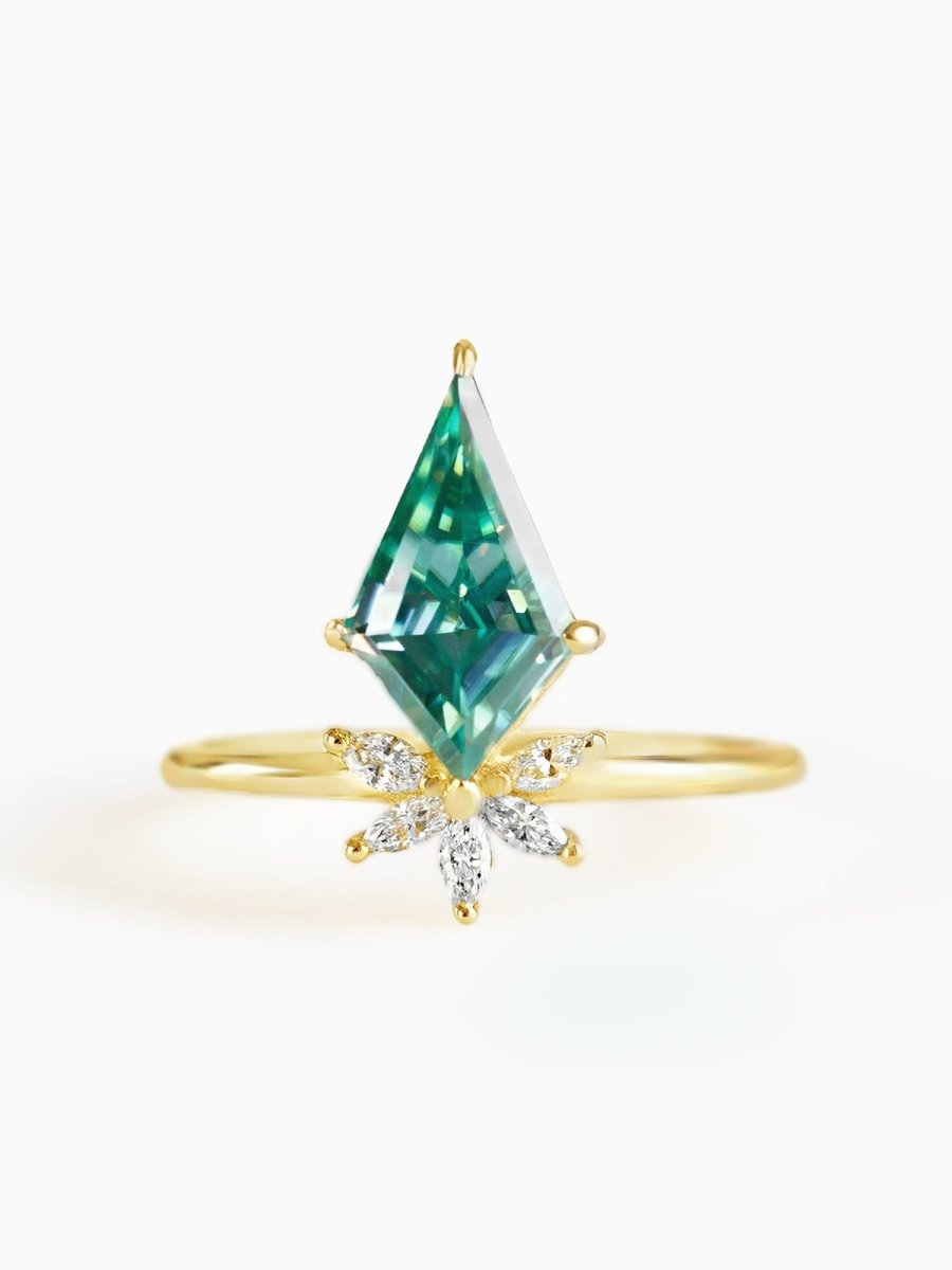 Meraki Ring (Green Moissanite)