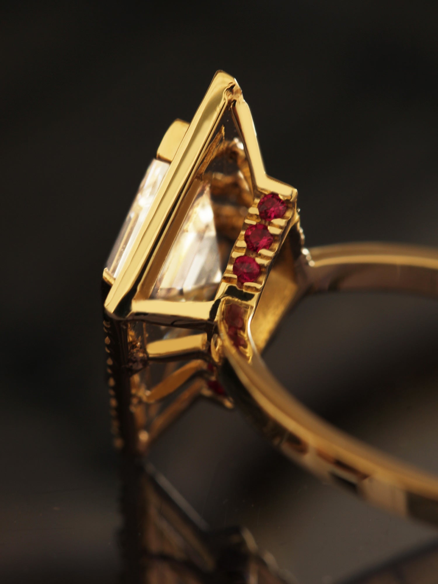 Nyx Ring (White Diamond) - HIDDENSPACE