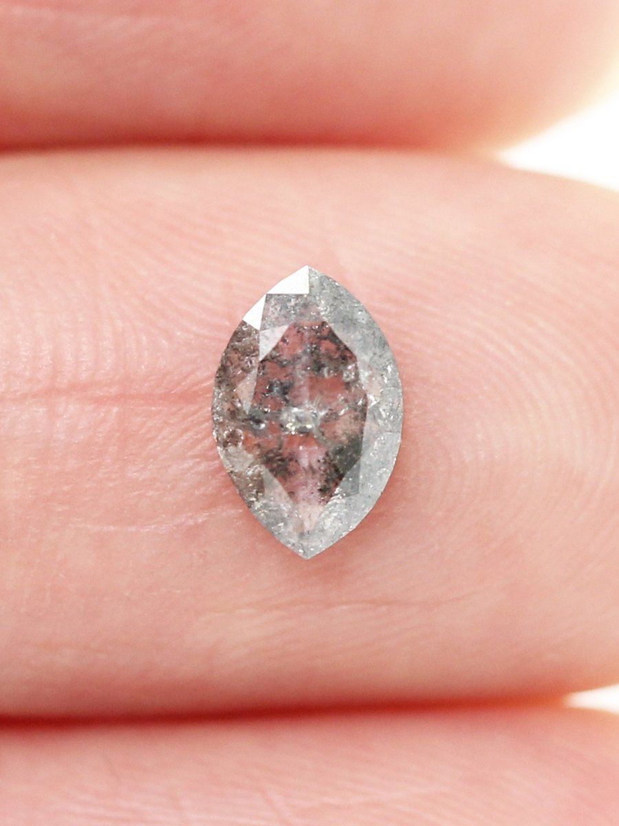 0.87CT Marquise Sel et Poivre Inventaire SKU SPMARQUISE-02