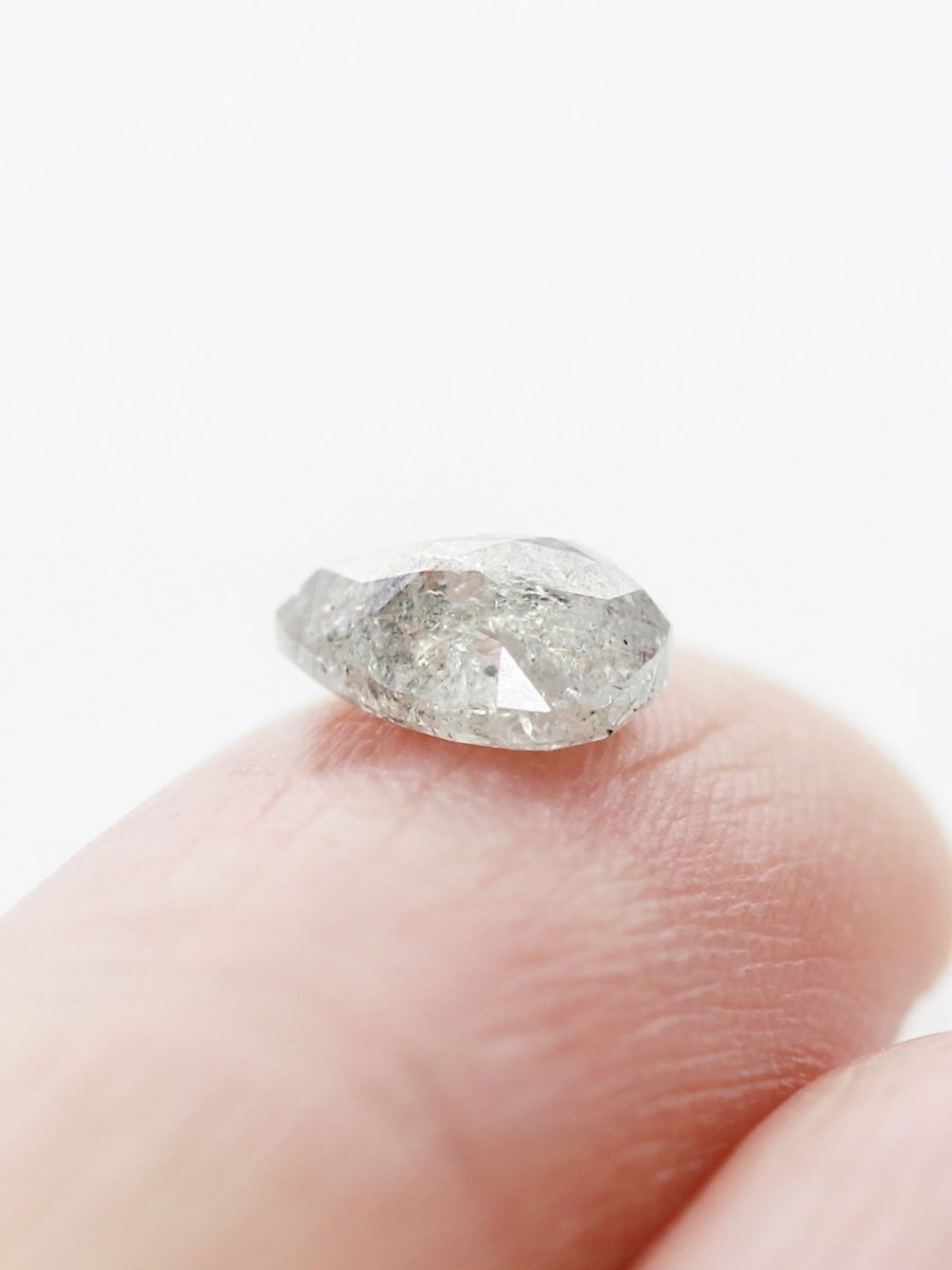 1,22 CT Salz- und Pfefferbirneninventar SKU SPPEAR-06