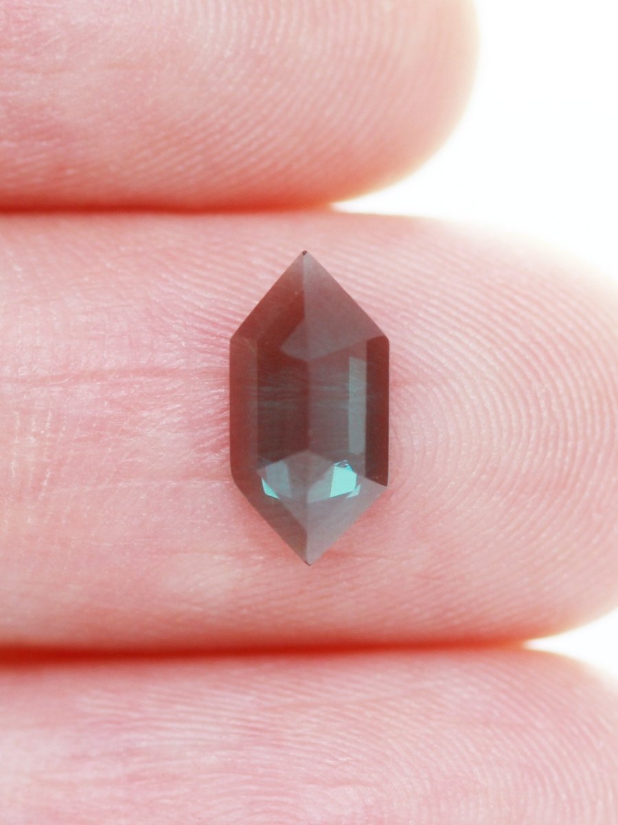 1,45 CT Alexandrite Inventaire SKU AXHEX-01