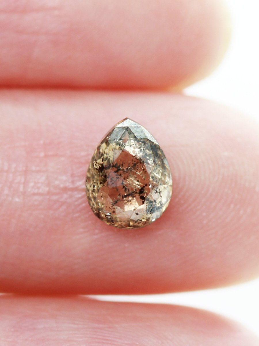 1,78 CT Salz- und Pfefferbirneninventar SKU SPPEAR-09