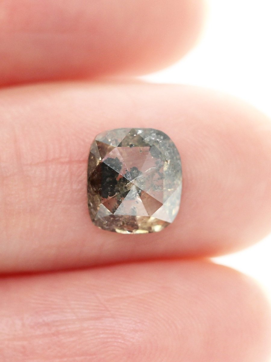 Inventaire de coussins sel et poivre 1,96 ct SKU SPCUSHION-06