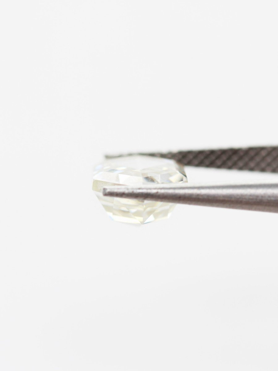 2,29 ct weißer Moissanit-Inventar, SKU MSHEX-05