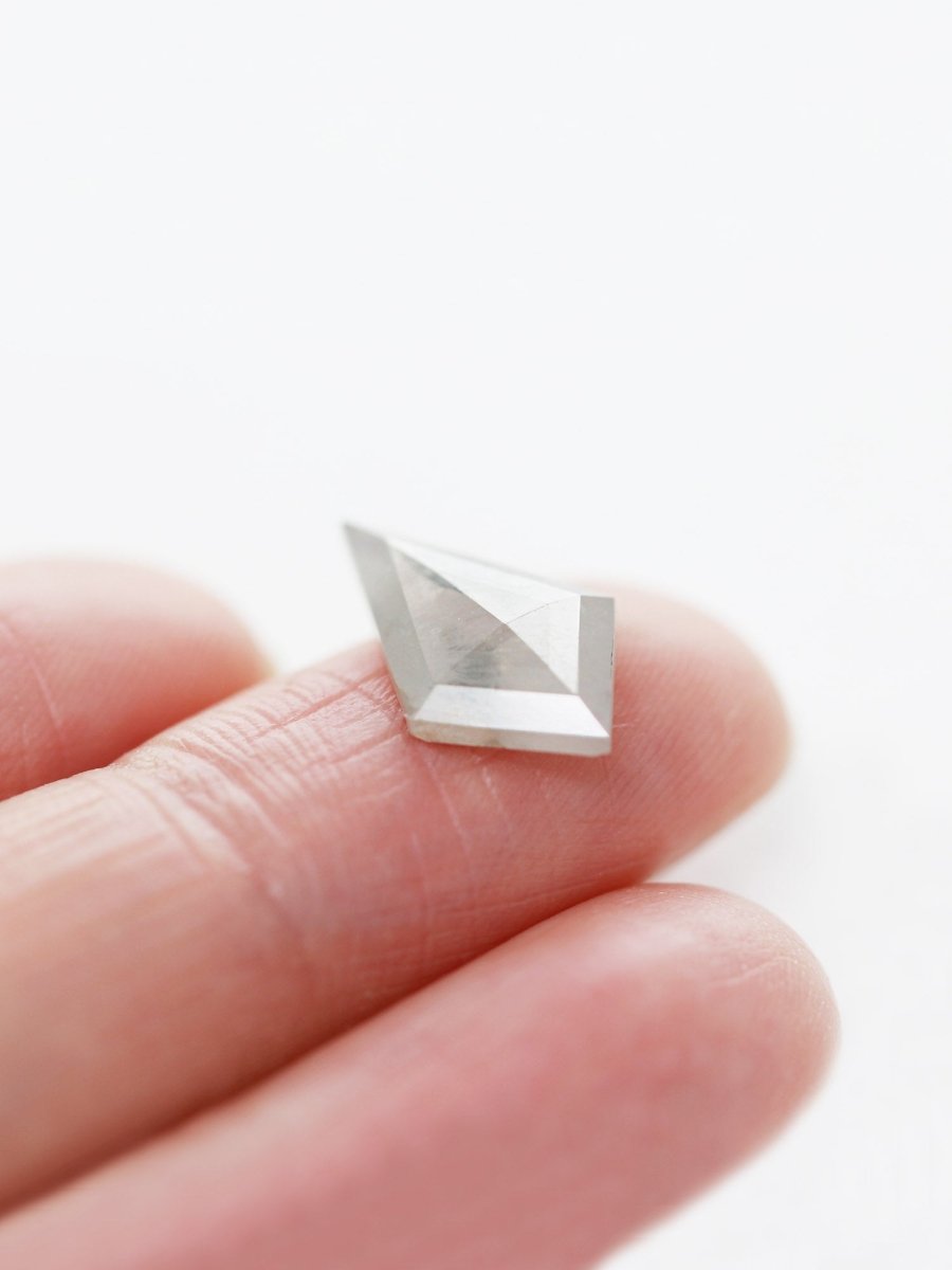 2.62CT Premium Salt and Pepper Kite Inventory SKU SPKite-104