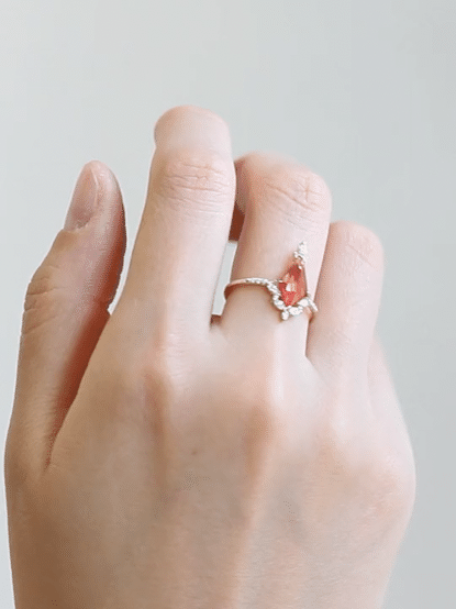 hiddenspace-engagement-rings-sapphire-14k-front