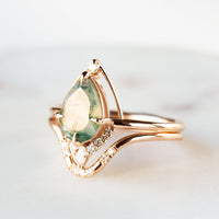 hiddenspace-engagement-ring-moss-agate-eliana-ring-minimalism-art-deco-fine-jewelry-9