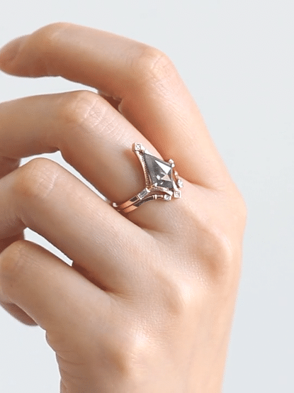 hiddenspace-engagement-rings-tori-salt-and-pepper-diamond-14k-front