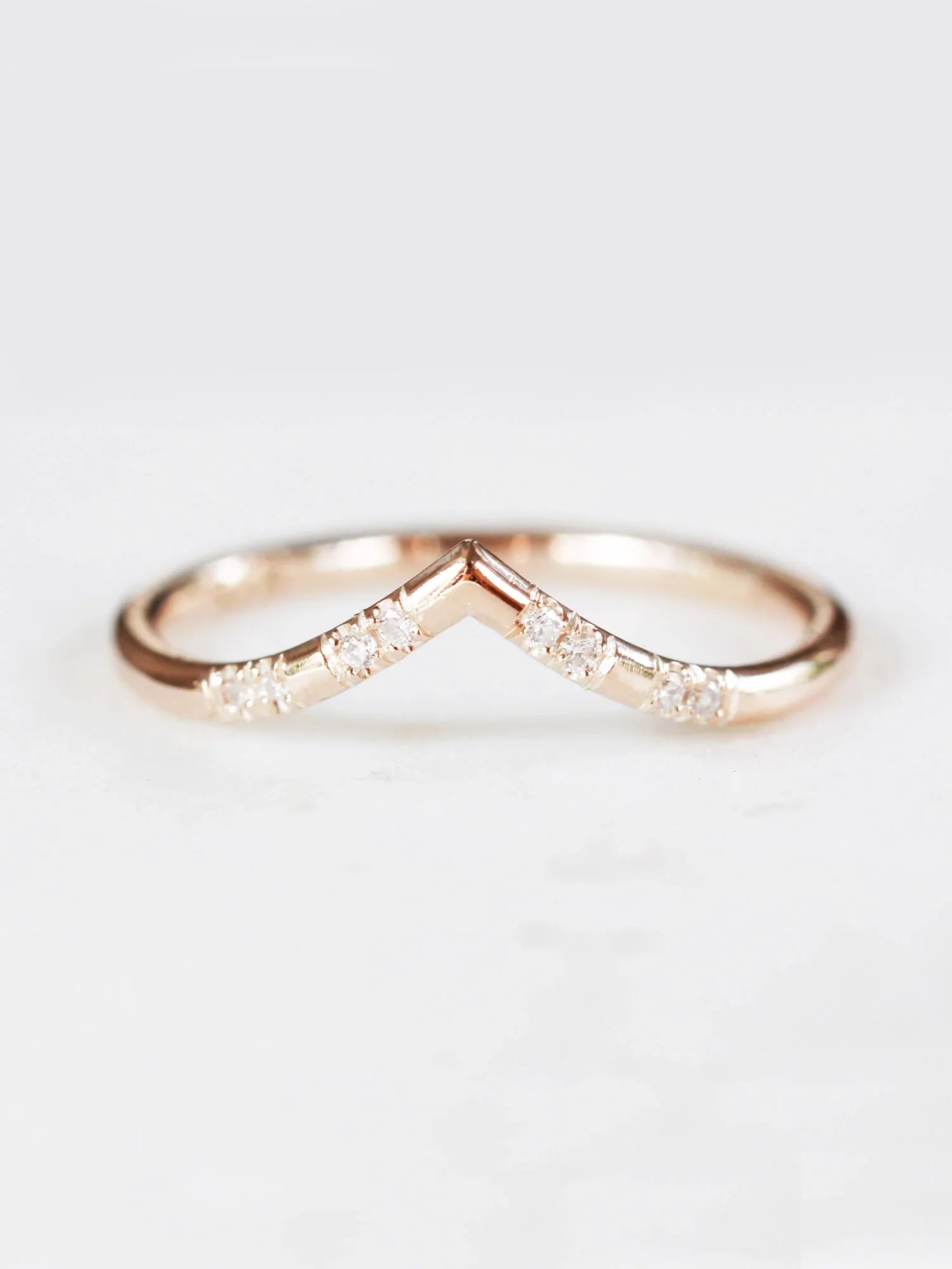 hiddenspace jewelry fine jewelry los angeles art deco design architectural fine jewelry wedding band stacking rings stackable band 14k gold ring diamond ring unique fine jewelry CHEVRON BAND