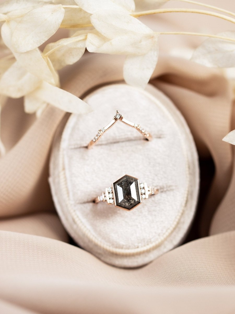 engagementring-saltandpepperdiamond-delcyring-set4