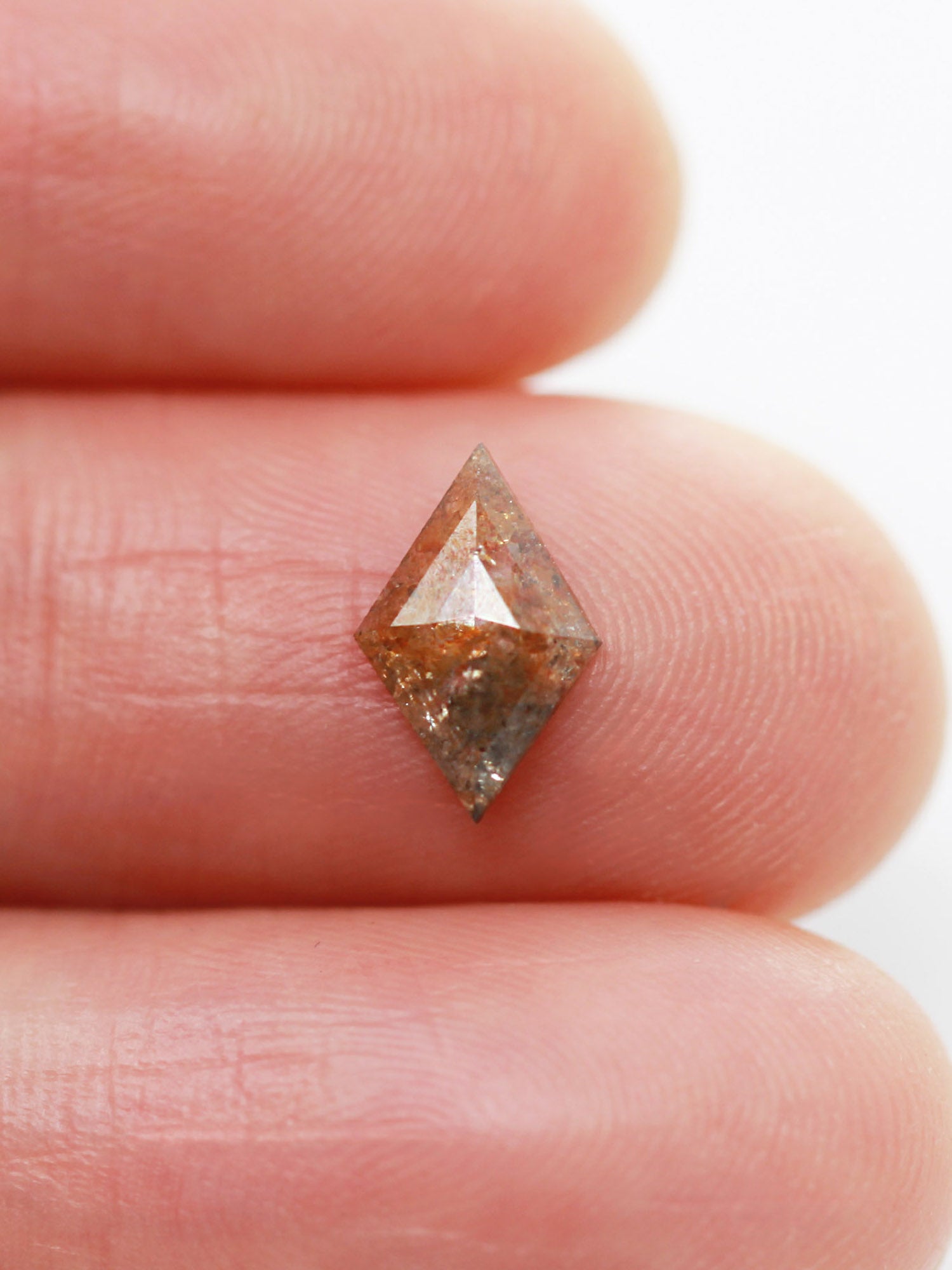 0,61 CT Salt and Pepper Kite Inventory SKU SPKite-20
