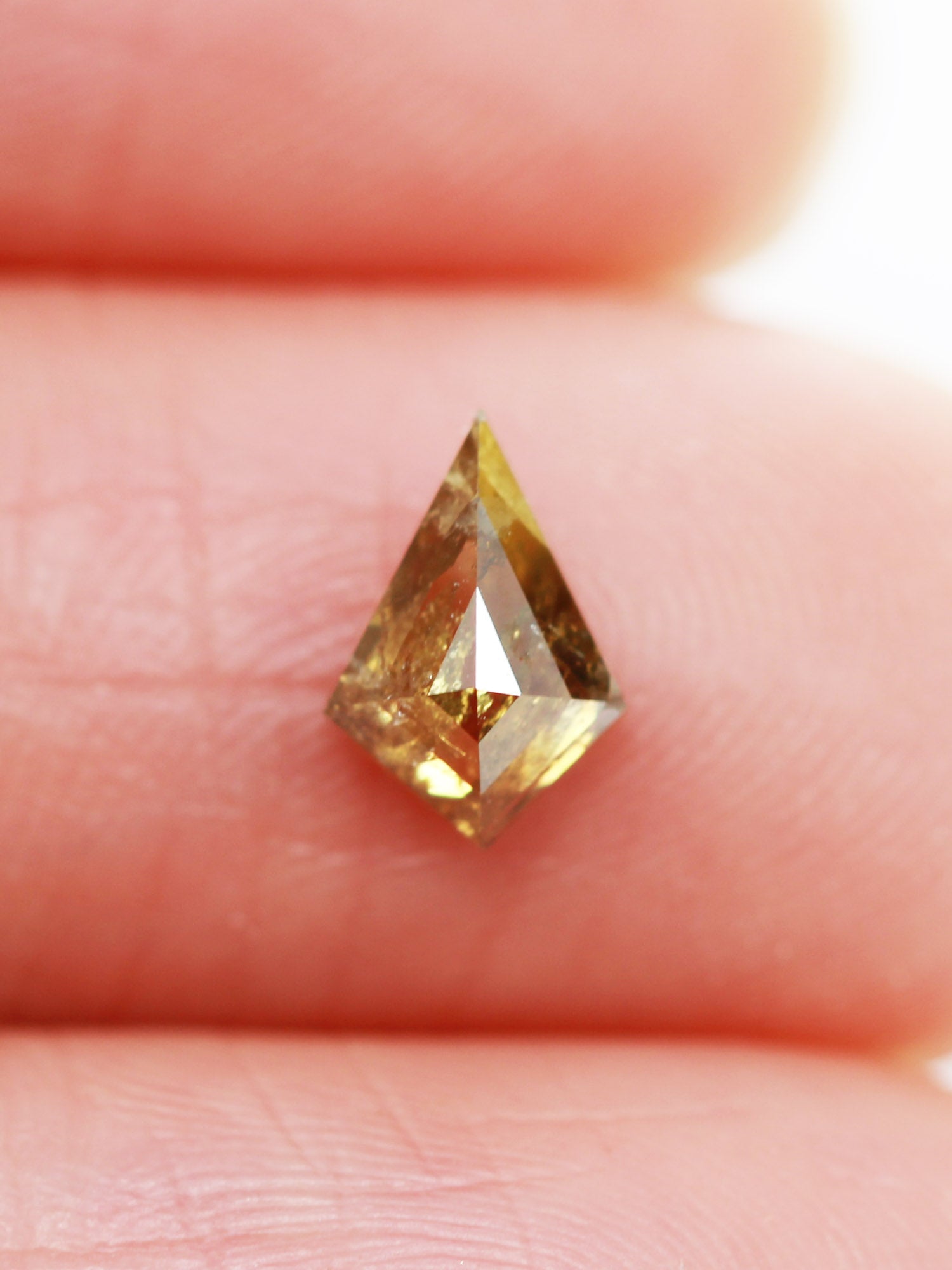 0,75 CT Salt and Pepper Kite Inventory SKU SPKite-42