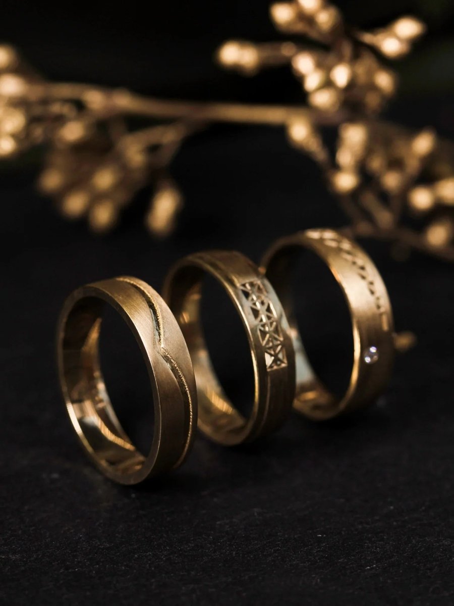 hiddenspace jewelry fine jewelry los angeles art deco design architectural fine jewelry wedding band stacking rings stackable band 14k gold ring diamond ring unique fine jewelry DIAMOND SNOWFLAKE BAND