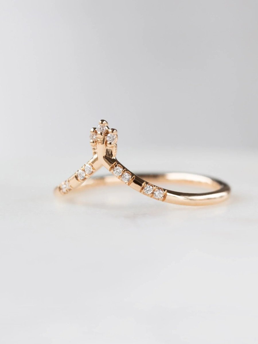 hiddenspace jewelry fine jewelry los angeles art deco design architectural fine jewelry wedding band stacking rings stackable band 14k gold ring diamond ring unique fine jewelry farrah band