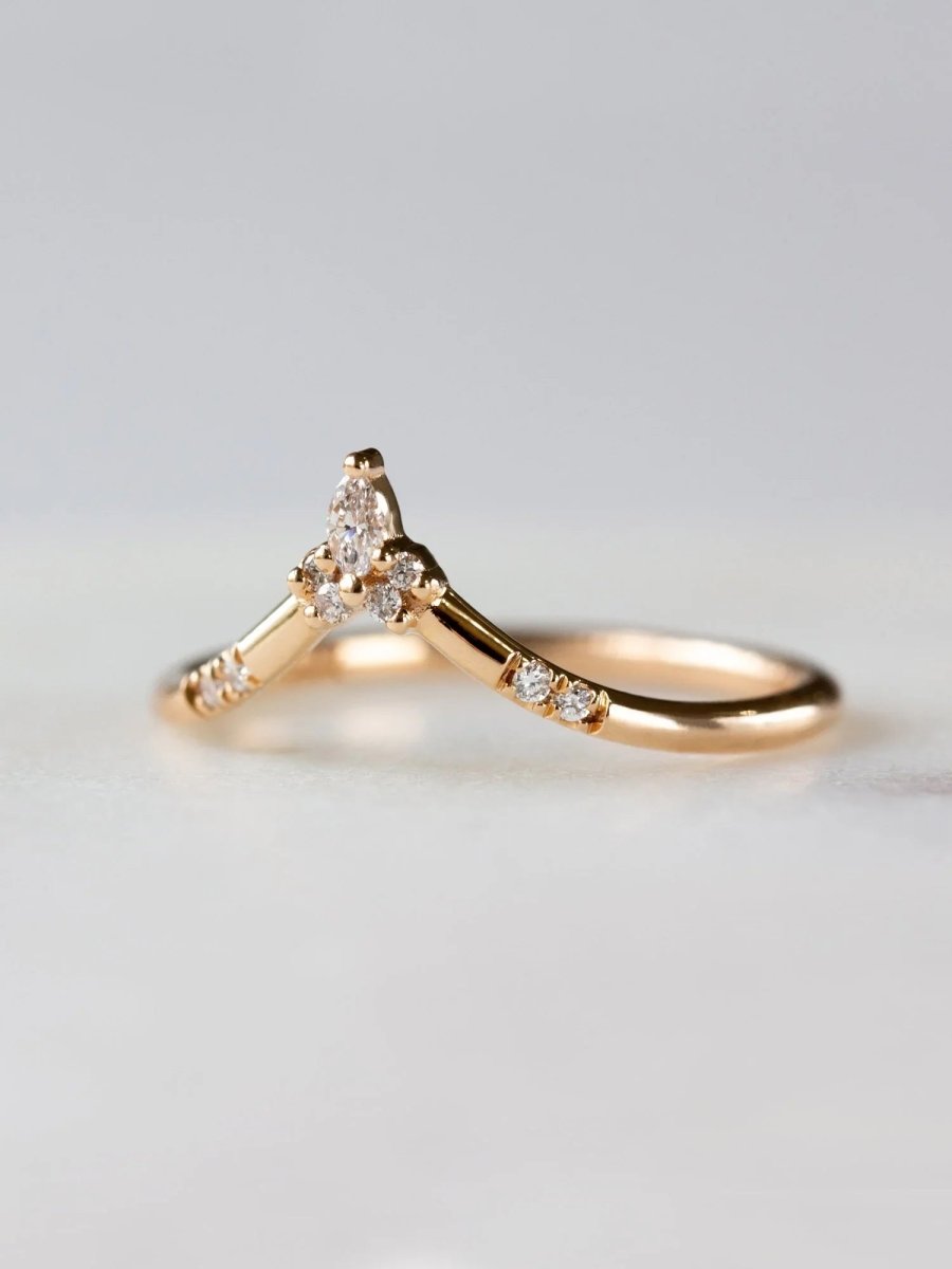 hiddenspace jewelry fine jewelry los angeles art deco design architectural fine jewelry wedding band stacking rings stackable band 14k gold ring diamond ring unique fine jewelry LILLIE BAND