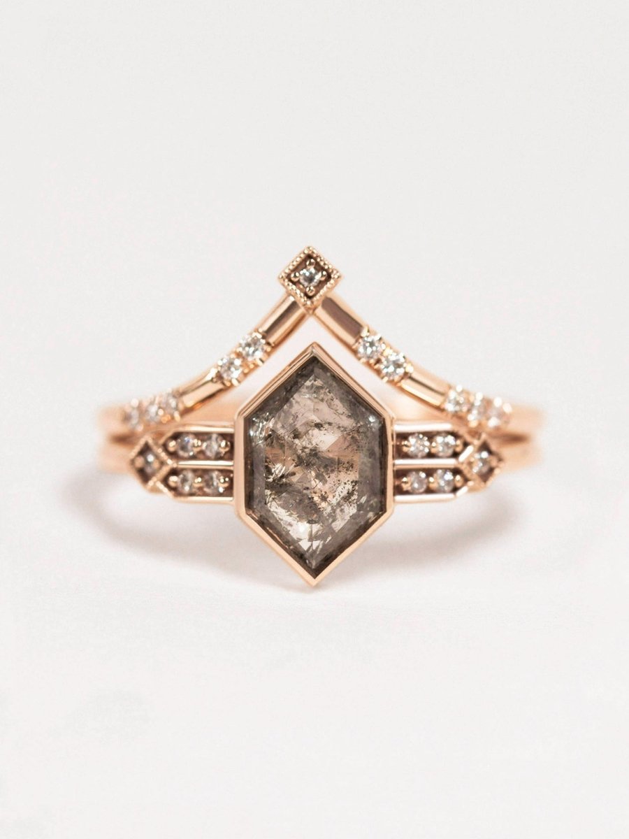 hiddenspace-engagement-ring-quinn-salt-and-pepper-diamond-product-front-with-band