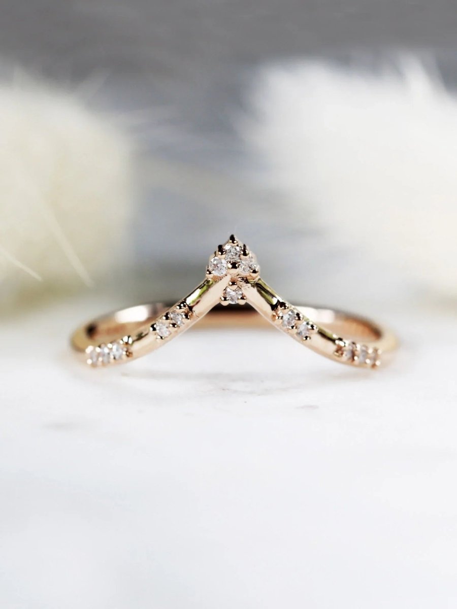 hiddenspace jewelry fine jewelry los angeles art deco design architectural fine jewelry wedding band stacking rings stackable band 14k gold ring diamond ring unique fine jewelry STAR PRONG BAND