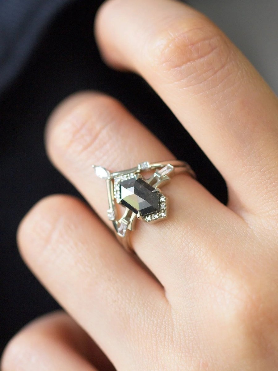 hiddenspace-engagement-rings-tara-salt-and-pepper-diamond-14k-hand_2