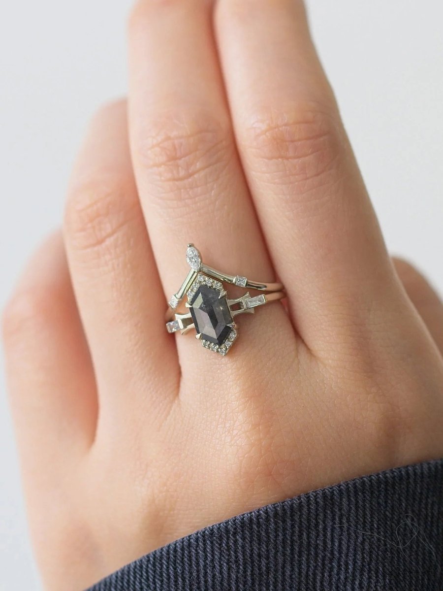 hiddenspace-engagement-rings-tara-salt-and-pepper-diamond-14k-hand_1