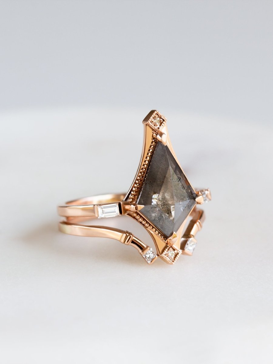 hiddenspace-engagement-rings-tori-salt-and-pepper-diamond-14k-right-with-bnad