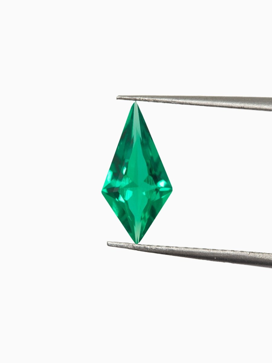 0.89CT Emerald Inventory SKU EMKTL-12 - HIDDENSPACE